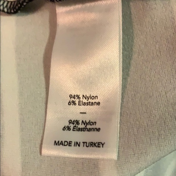 Elizabeth & James striped bodycon dress size 2 - Picture 6 of 7